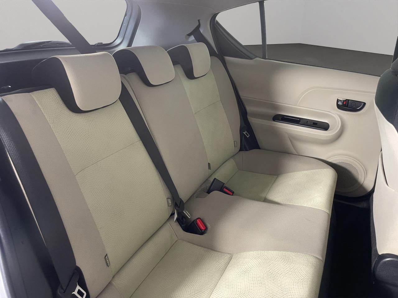 2012 Toyota Aqua S Hatchback REVERSING CAMERA + AUTO LIGHTS + PUSH START