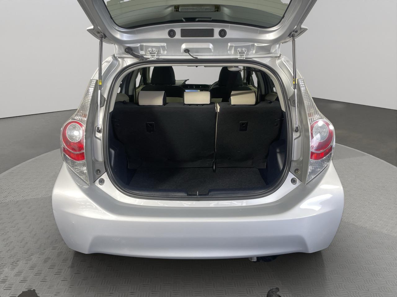 2012 Toyota Aqua S Hatchback REVERSING CAMERA + AUTO LIGHTS + PUSH START