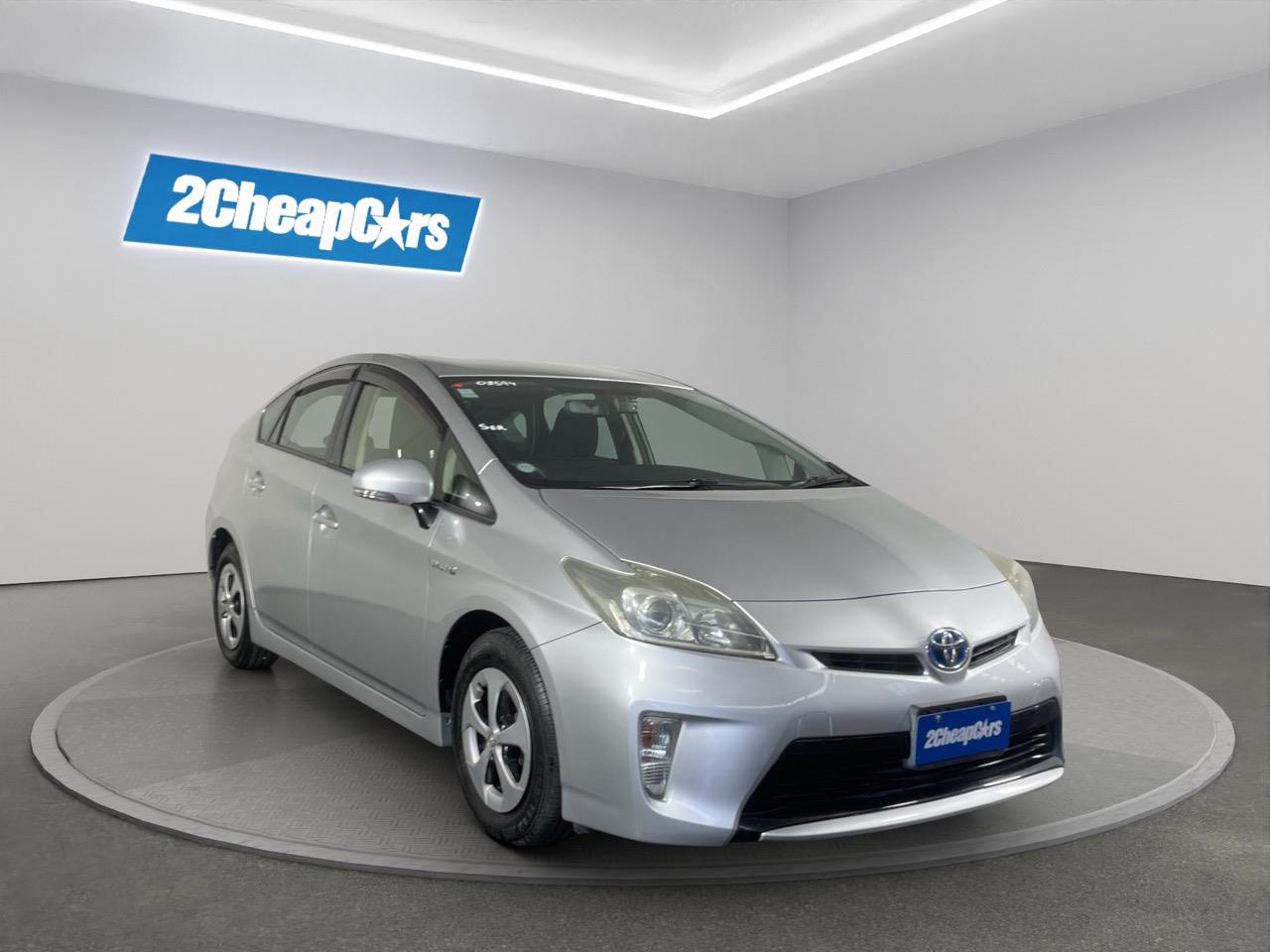 2014 Toyota Prius S Hatchback AUTO LIGHTS + PUSH START