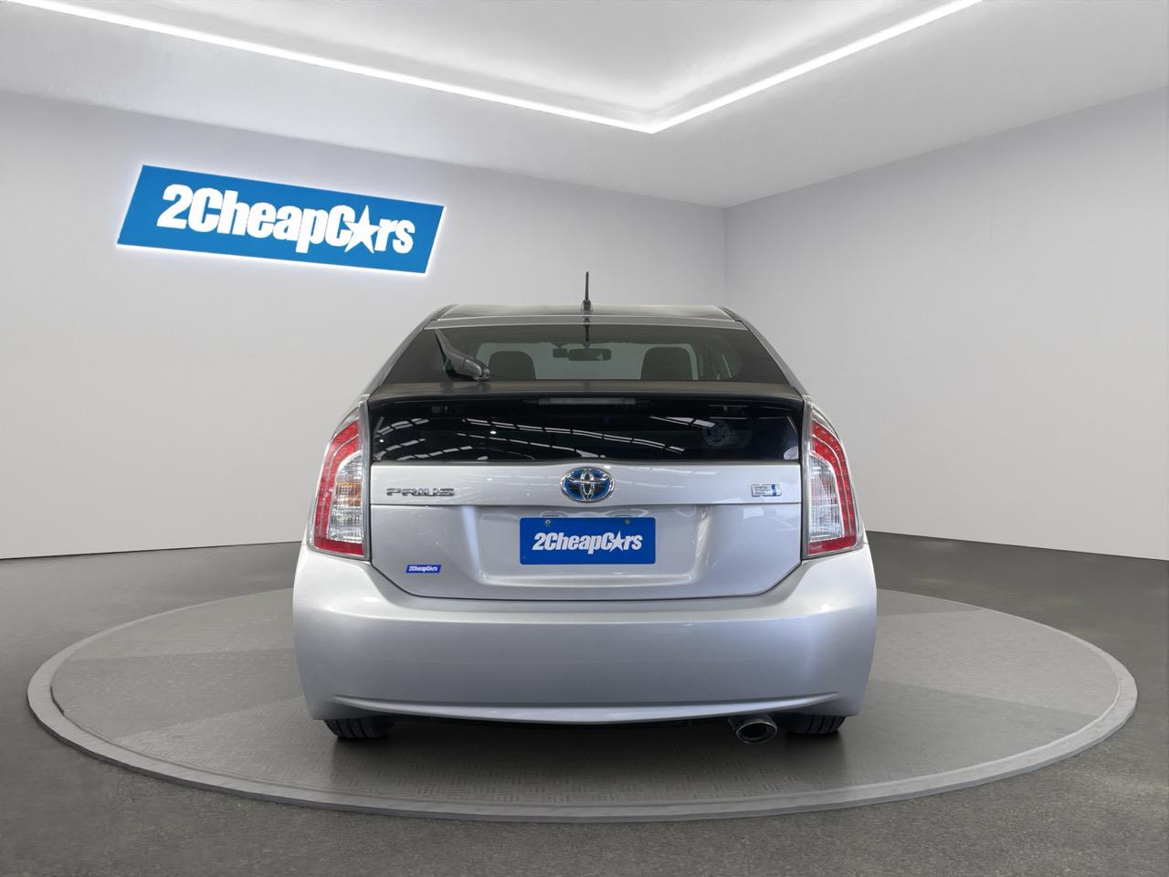 2014 Toyota Prius S Hatchback AUTO LIGHTS + PUSH START