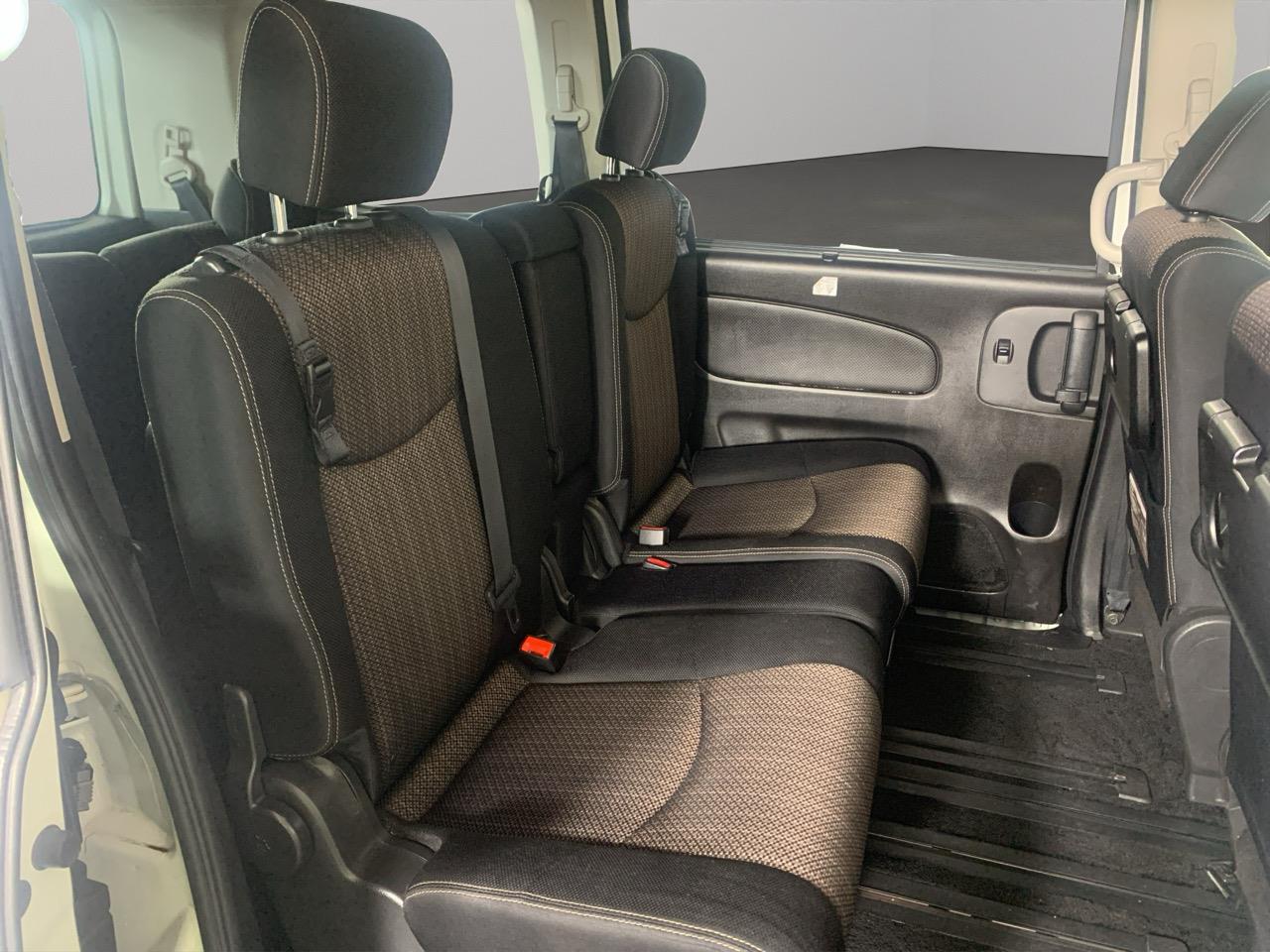 2014 Nissan Serena Hybrid Highway Star People Mover POWER SLIDING DOORS + CRUISE CONTROL + MAG WHEELS