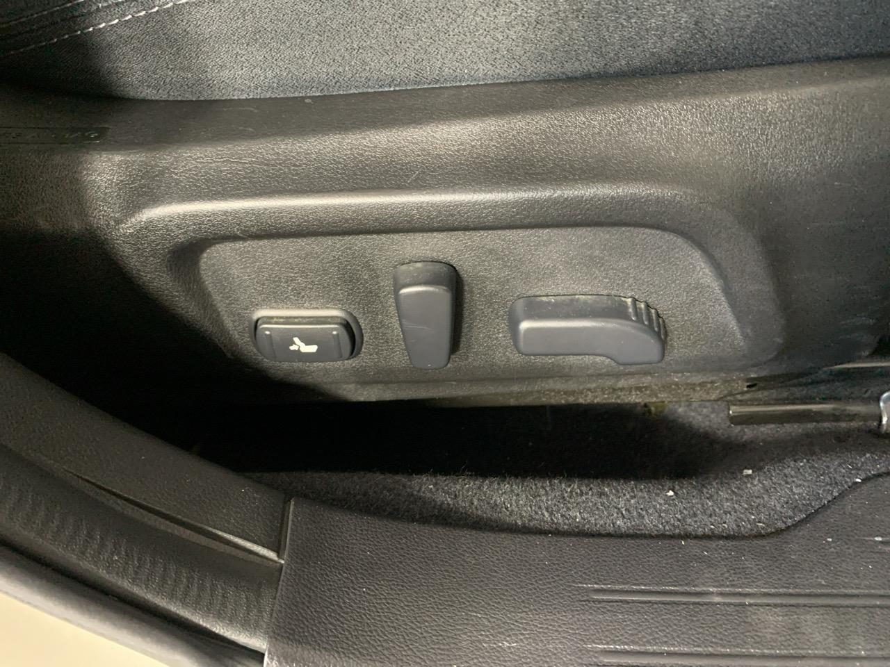 2015 Subaru Outback New Shape AWD RV/SUV AWD + CRUISE CONTROL + POWER ADJUSTMENT SEATS