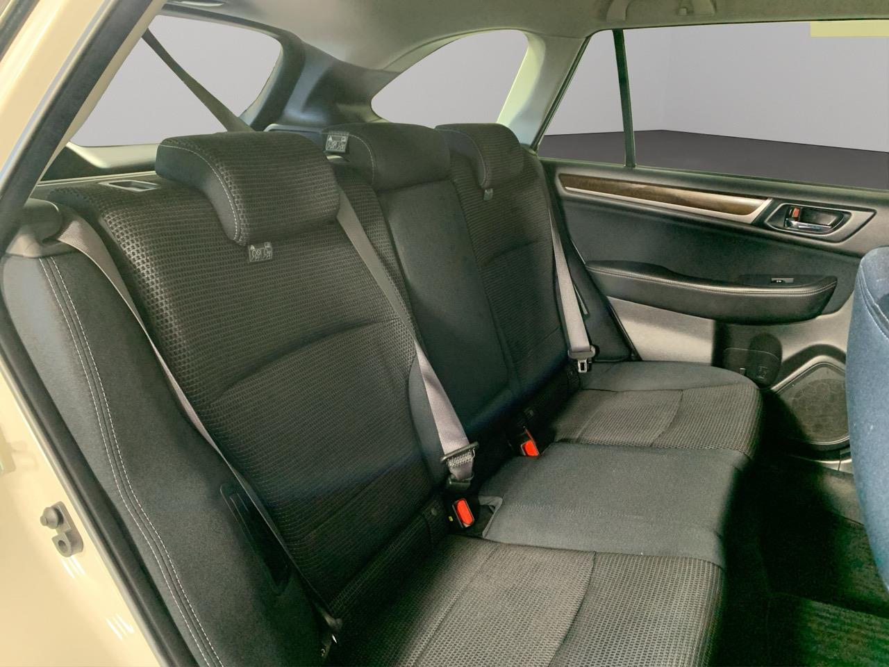 2015 Subaru Outback New Shape AWD RV/SUV AWD + CRUISE CONTROL + POWER ADJUSTMENT SEATS