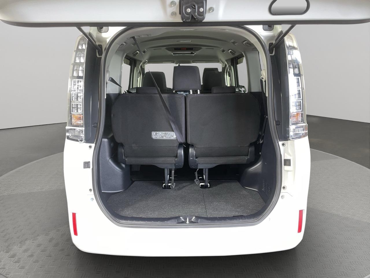 2015 Toyota Voxy HYBRID V People Mover ELECTRIC SLIDING DOORS + REVERSING CAMERA