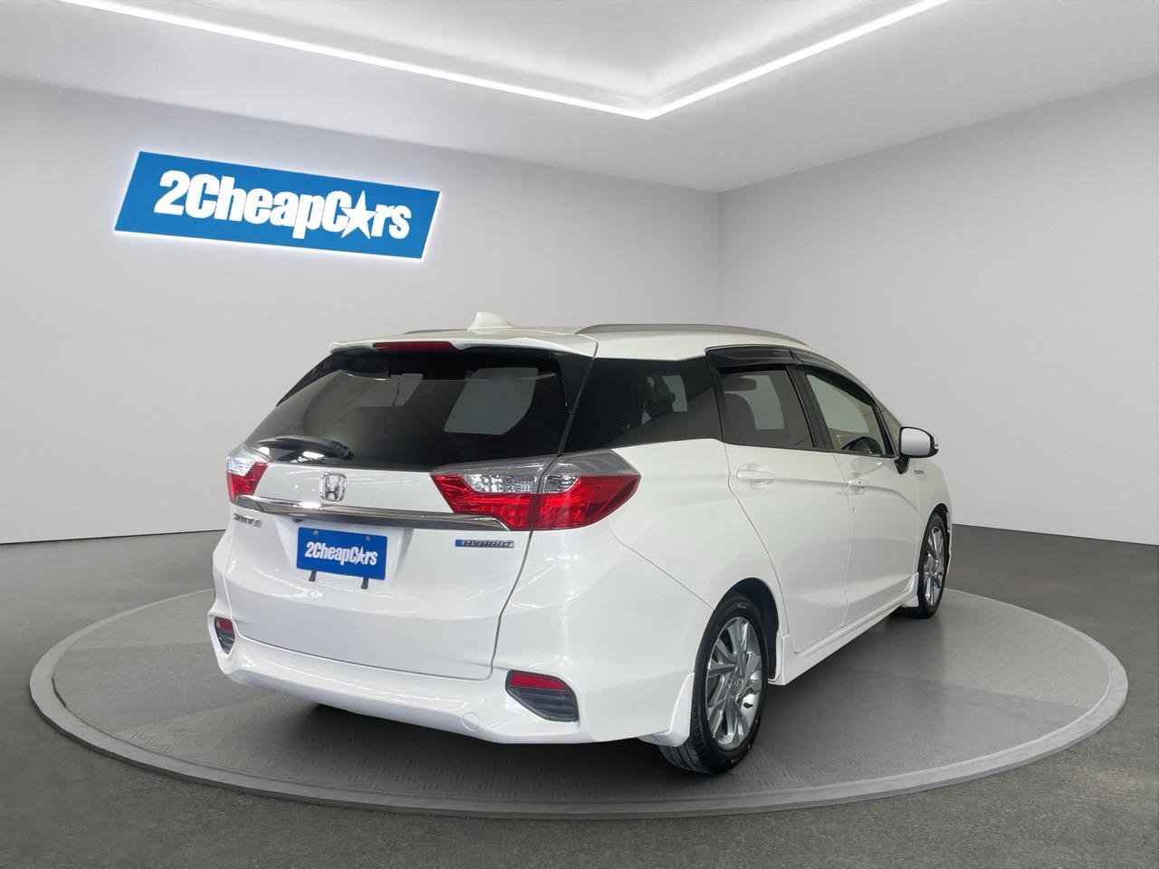 2015 Honda Fit Jazz Hybrid New Shape Station Wagon REVERSING CAMERA + PUSH START + PADDLE SHIFT