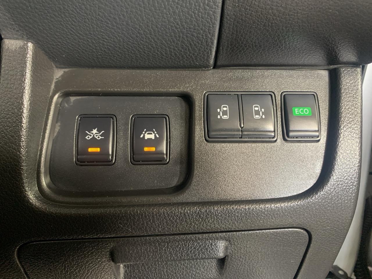 2015 Nissan Serena Hybrid Highway Star People Mover ELECTRIC SLIDING DOORS + 360 DEGREE CAMERA