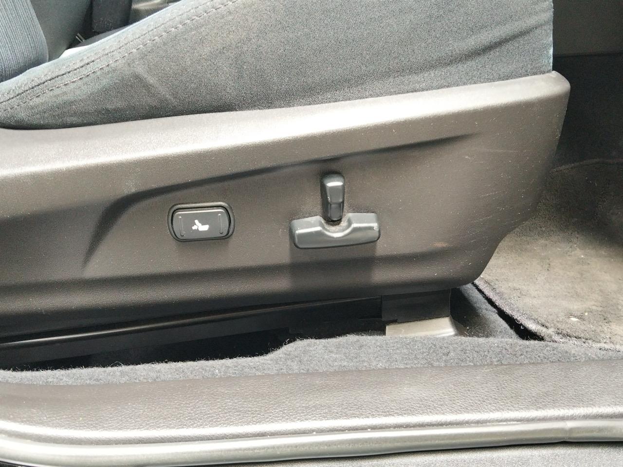 2013 Subaru Legacy WAGON Station Wagon AWD + CRUISE CONTROL + REVERSING CAMERA