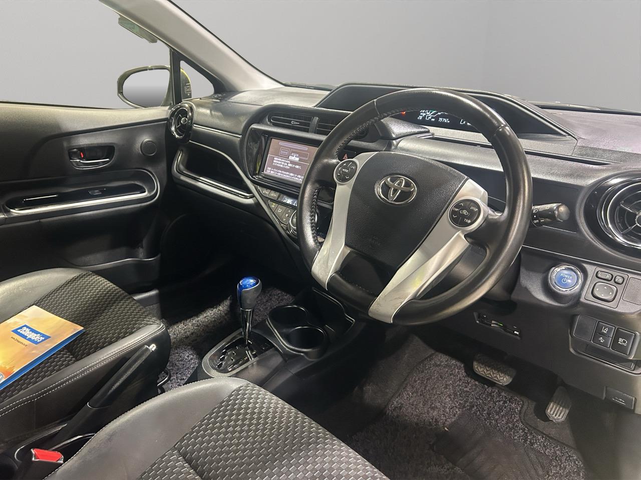 2016 Toyota Aqua X-URBAN Hatchback PUSH BUTTON START + AUTO LIGHTS + REVERSING CAMERA