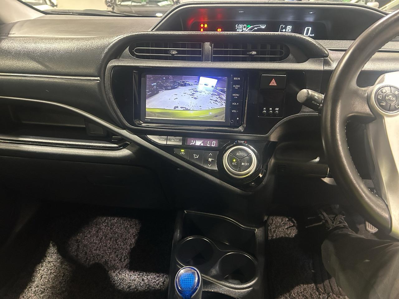 2016 Toyota Aqua X-URBAN Hatchback PUSH BUTTON START + AUTO LIGHTS + REVERSING CAMERA