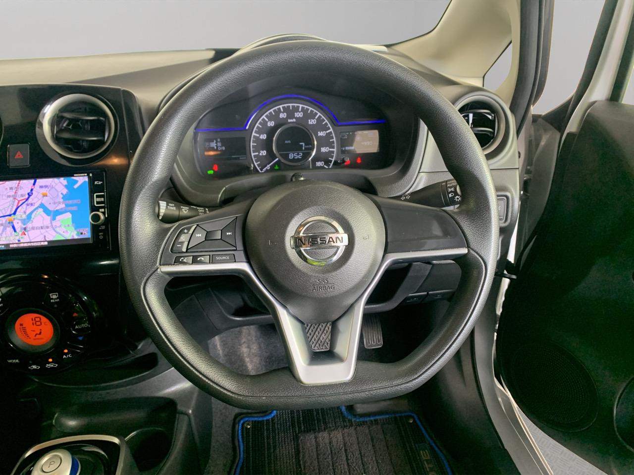 2016 Nissan Note e-power Hatchback LOW KMS + REVERSING CAMERA + PUSH BUTTON START