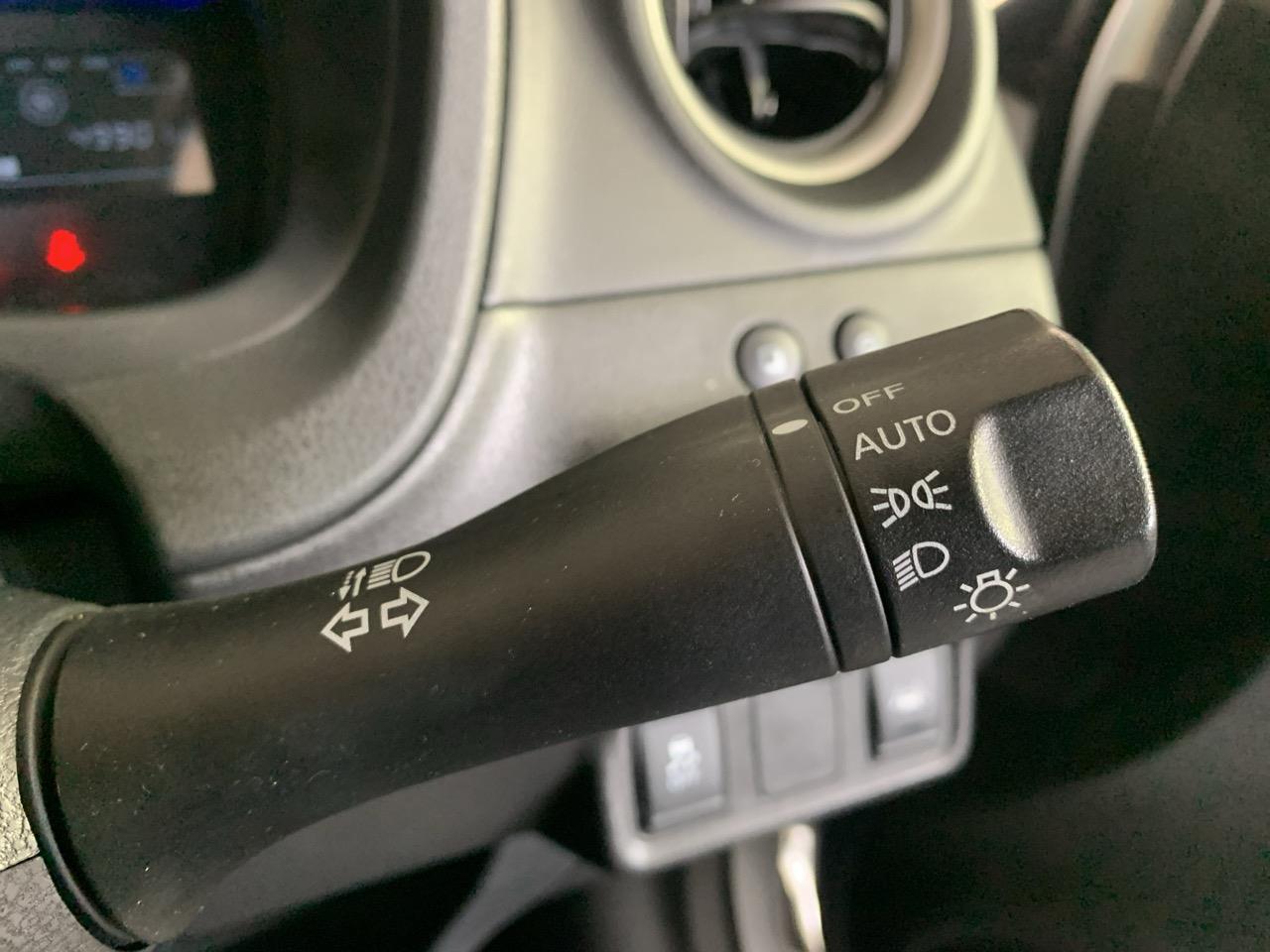 2016 Nissan Note e-power Hatchback LOW KMS + REVERSING CAMERA + PUSH BUTTON START