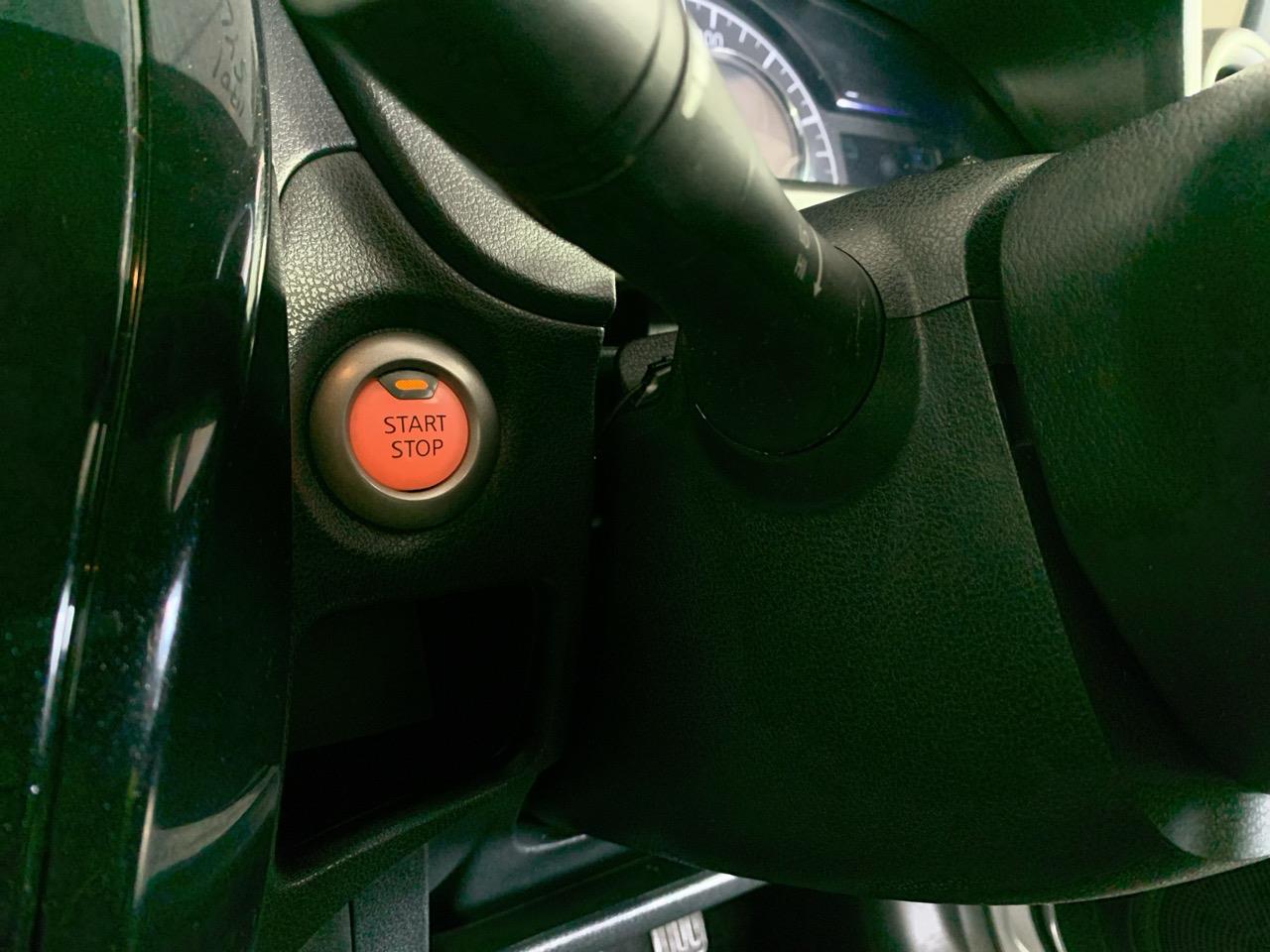 2016 Nissan Note e-power Hatchback LOW KMS + REVERSING CAMERA + PUSH BUTTON START