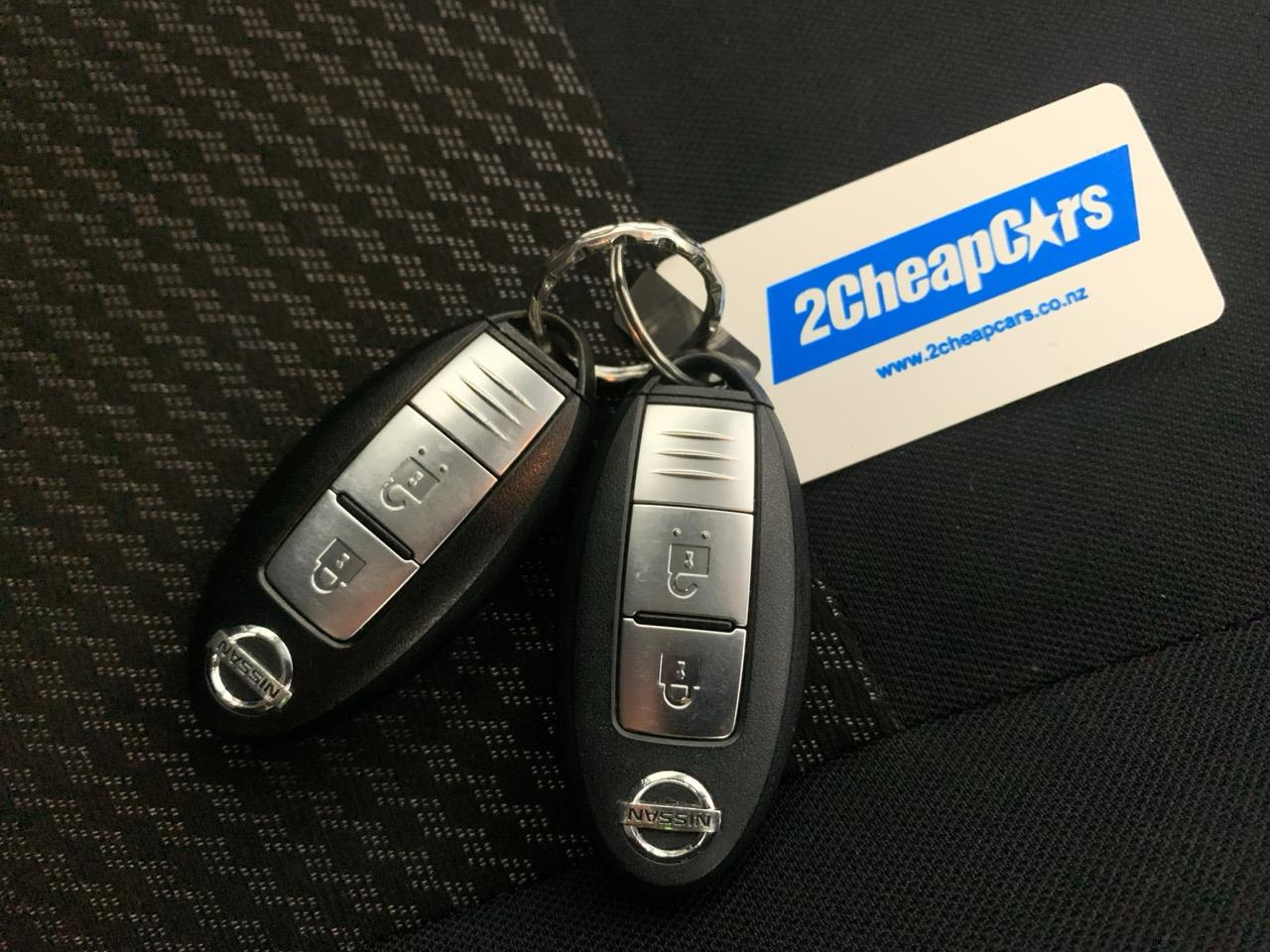 2016 Nissan Note e-power Hatchback LOW KMS + REVERSING CAMERA + PUSH BUTTON START