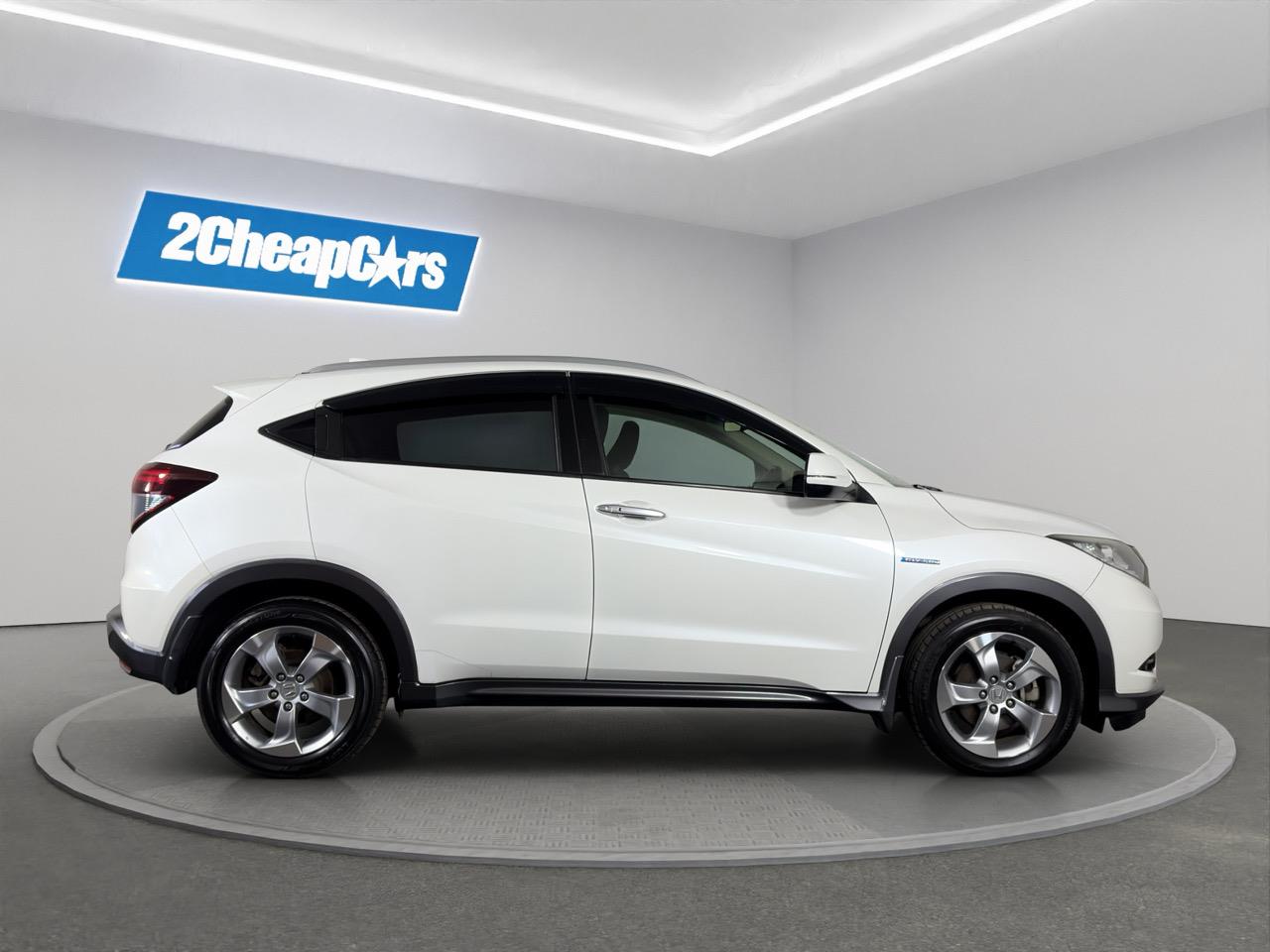 2014 Honda Vezel HYBIRID X RV/SUV CRUISE CONTROL + REVERSING CAMERA + AUTO LIGHTS