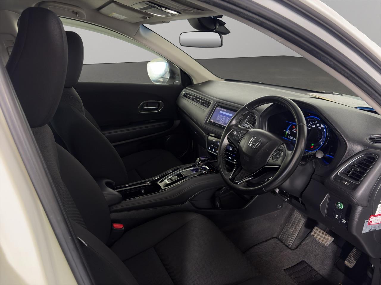 2014 Honda Vezel HYBIRID X RV/SUV CRUISE CONTROL + REVERSING CAMERA + AUTO LIGHTS