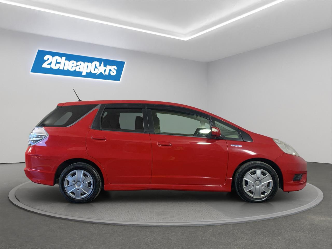 2013 Honda Fit SHUTTLE HYBRID Station Wagon AUTO LIGHTS + KEYLESS ENTRY + GREAT SPACE