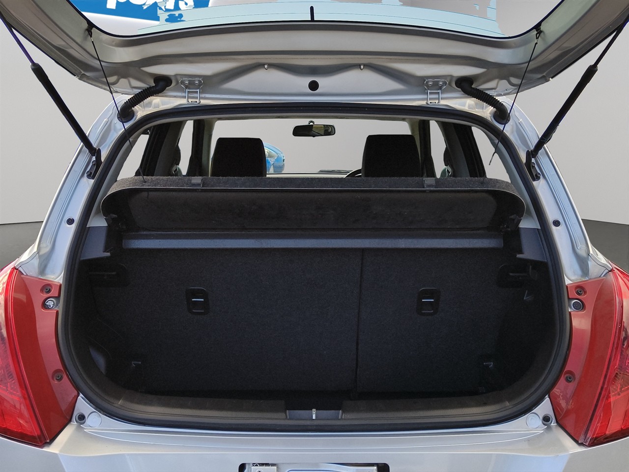 2014 Suzuki Swift 1.2 XG Hatchback PUSH BUTTON START + SMART KEYS