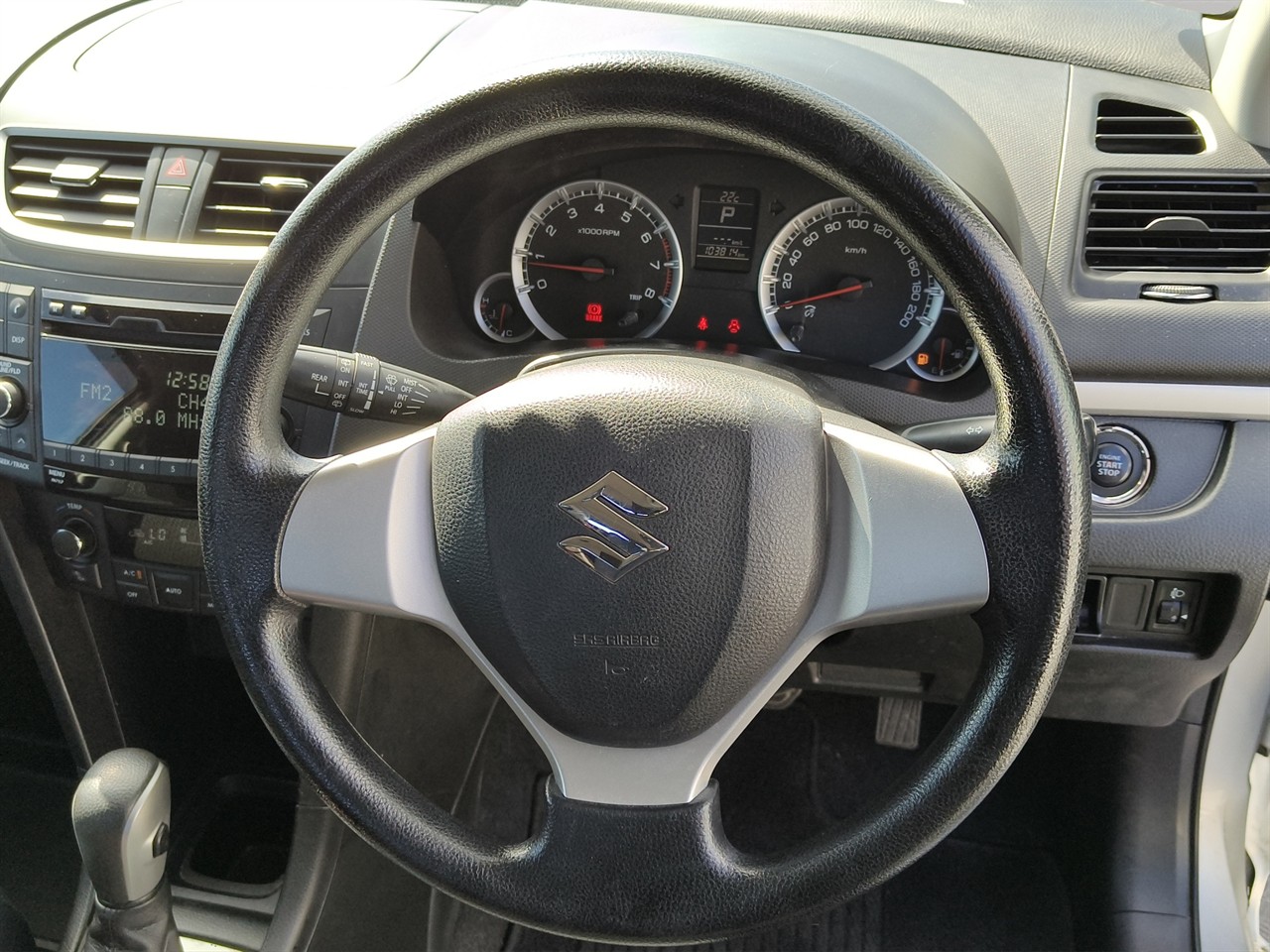 2014 Suzuki Swift 1.2 XG Hatchback PUSH BUTTON START + SMART KEYS