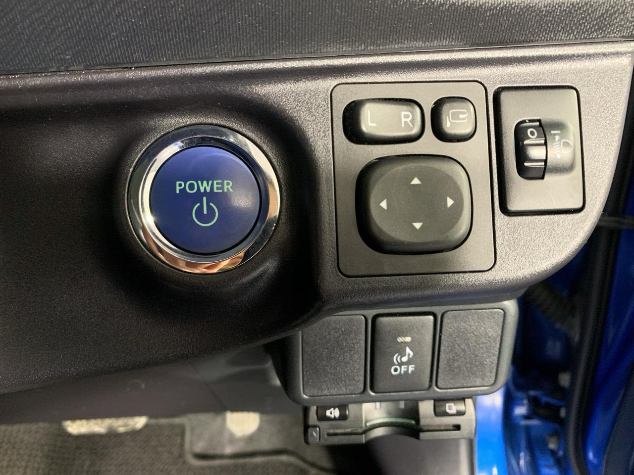 2014 Toyota Aqua S Hatchback REVERSING CAMERA + PUSH BUTTON START + AUTO LIGHTS