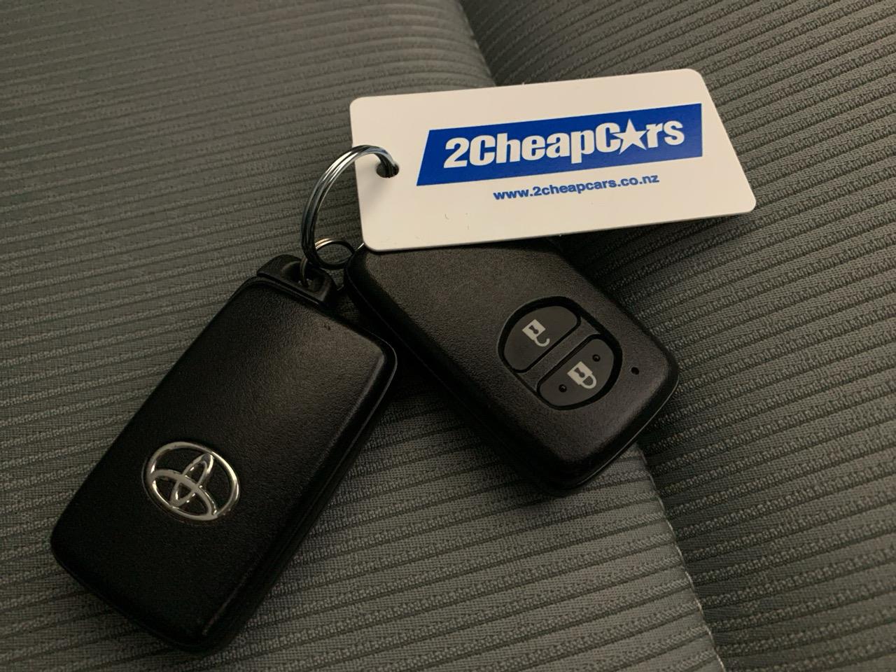 2014 Toyota Aqua S Hatchback REVERSING CAMERA + PUSH BUTTON START + AUTO LIGHTS