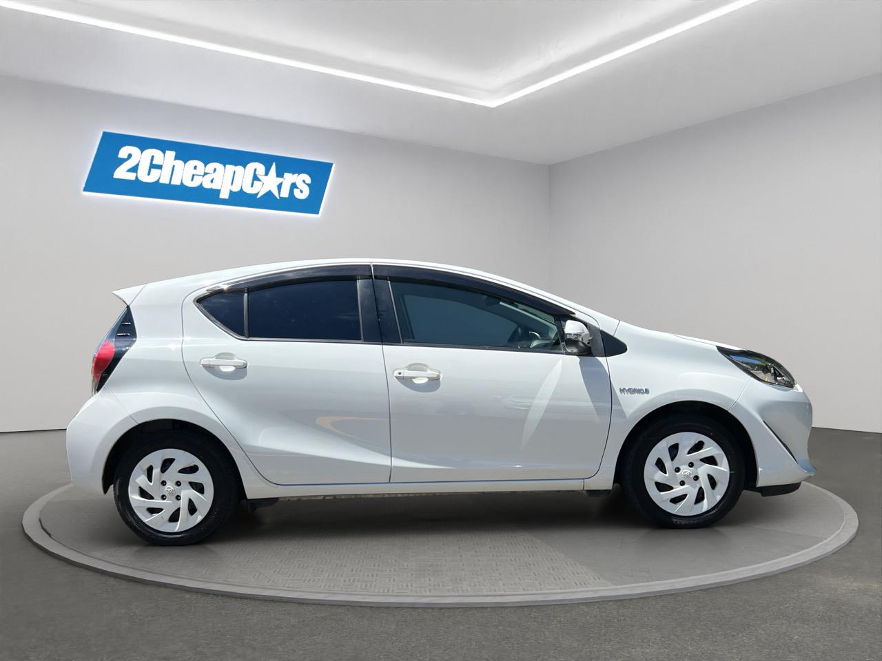 2017 Toyota Aqua New Shape G Hatchback PUSH BUTTON START + AUTO LIGHTS + REVERSING CAMERA