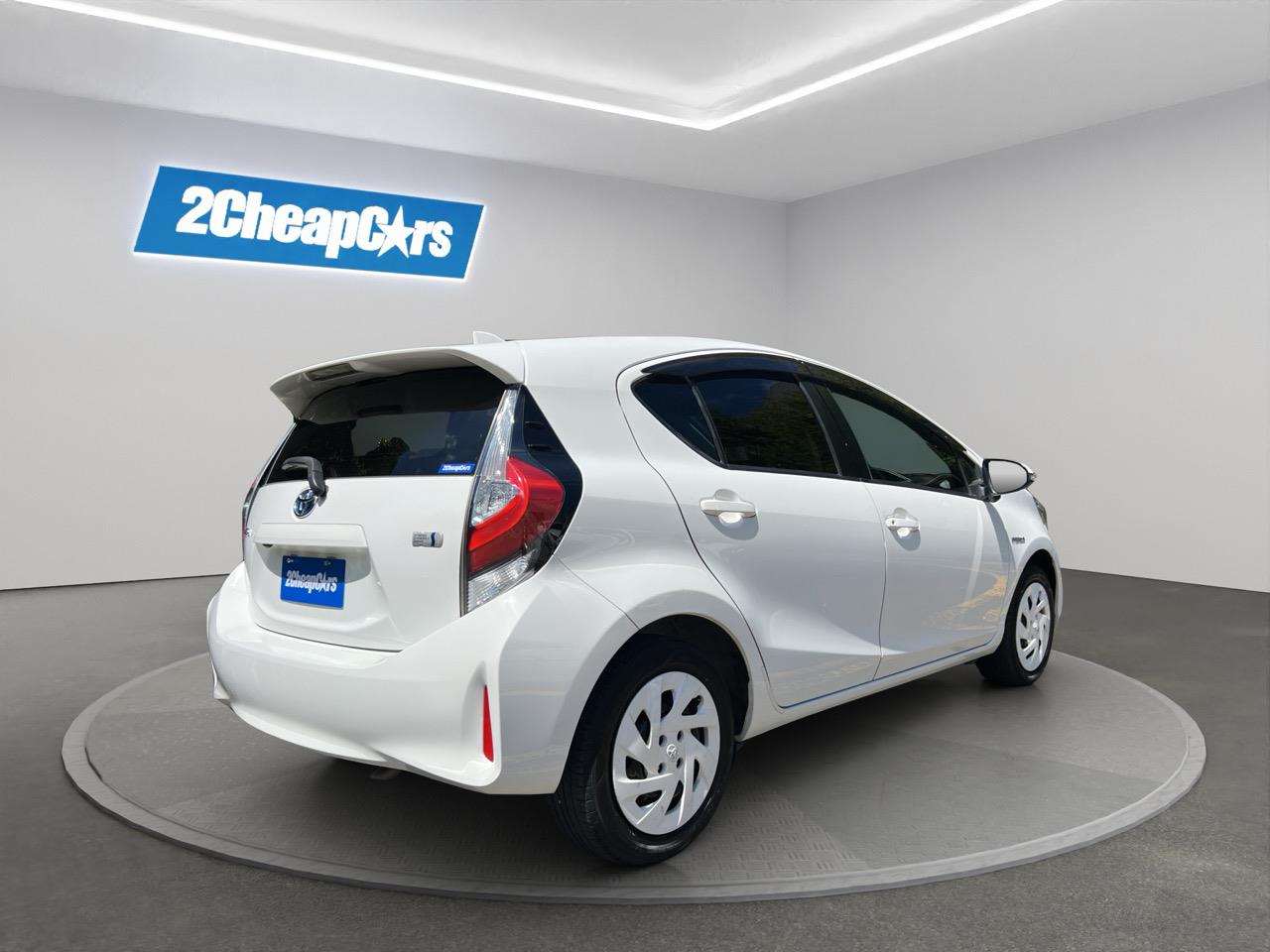 2017 Toyota Aqua New Shape G Hatchback PUSH BUTTON START + AUTO LIGHTS + REVERSING CAMERA