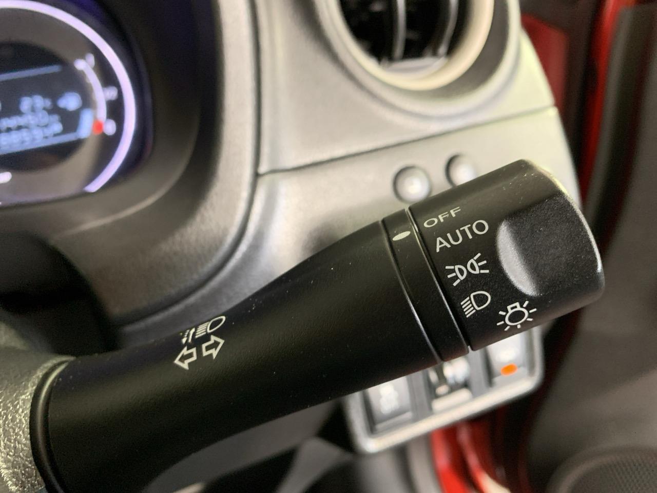 2015 Nissan Note 1.2 X Emergency Brake Package Hatchback LOW KMS + AUTO LIGHTS + REVERSING CAMERA