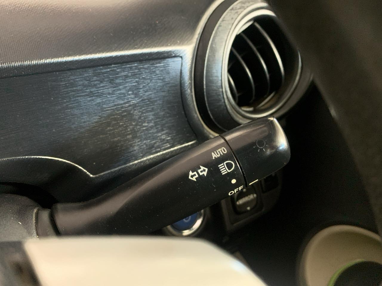 2013 Toyota Aqua G Hatchback REVESING CAMERA + AUTO LIGHTS + PUSH START