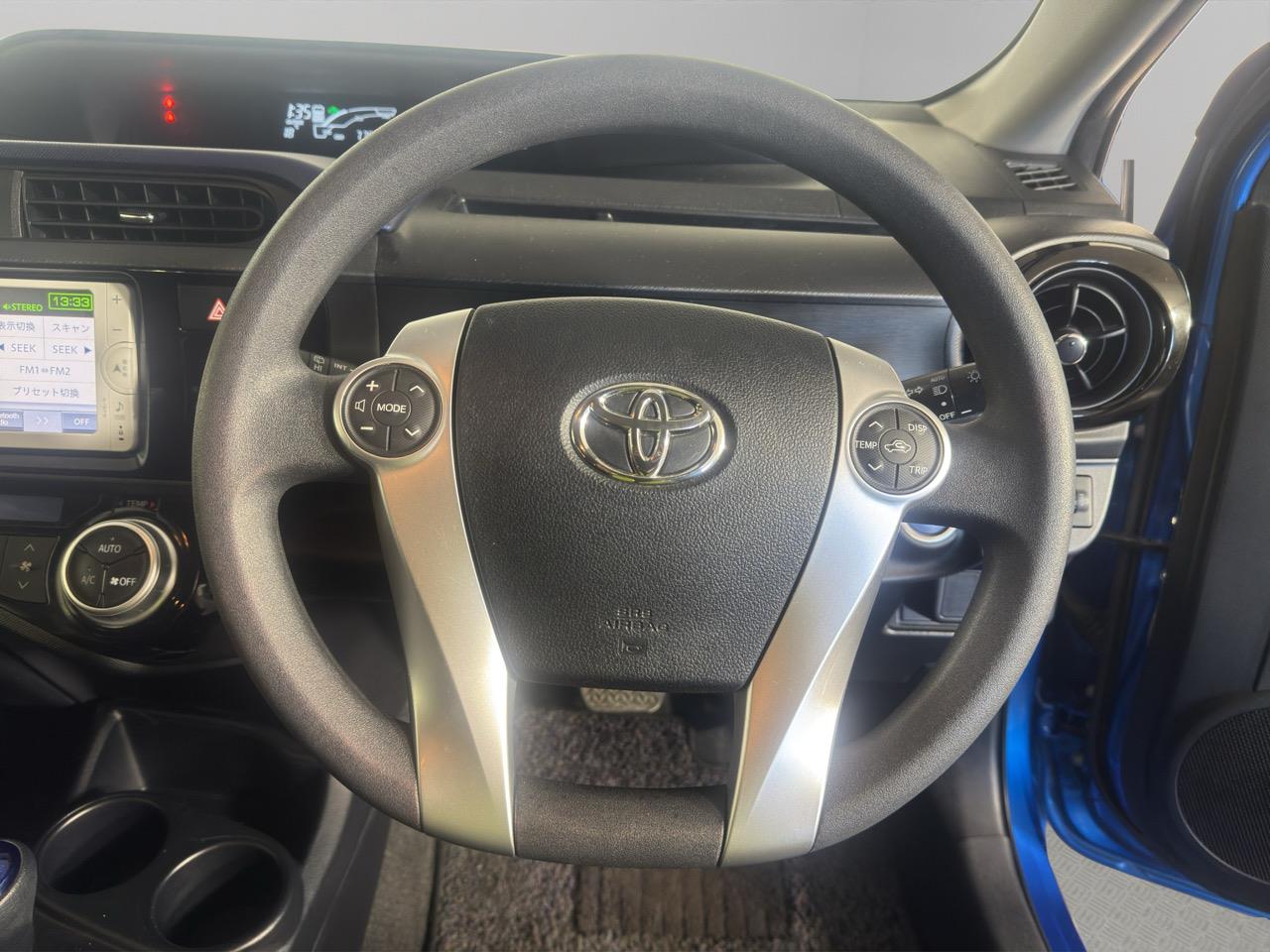 2015 Toyota Aqua Facelift Model S Hatchback REVERSING CAMERA + AUTO LIGHTS + PUSH BUTTON START