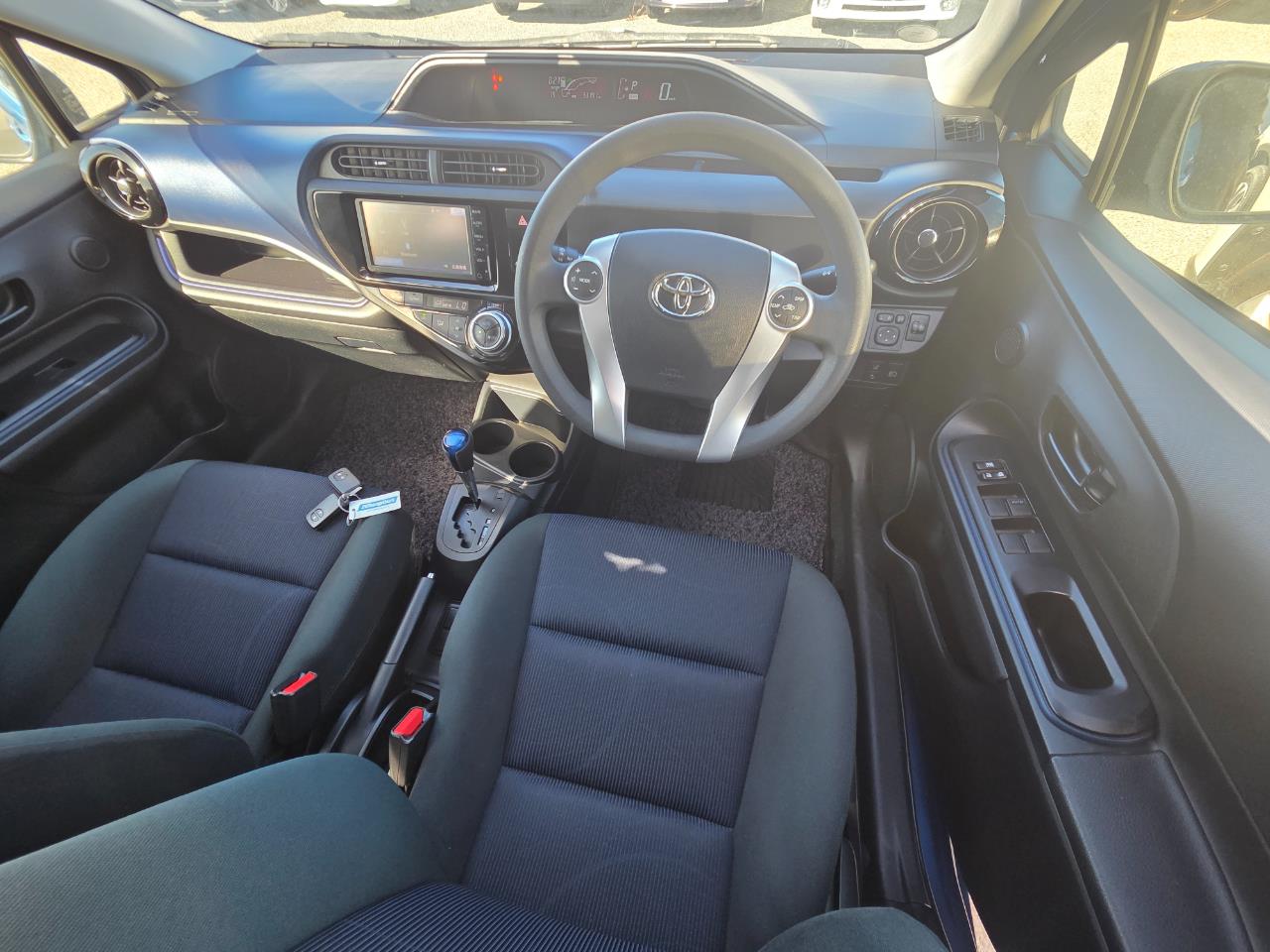 2016 Toyota Aqua Facelift Model S Hatchback LOW KM + SMART KEY + REVERSING CAMERA