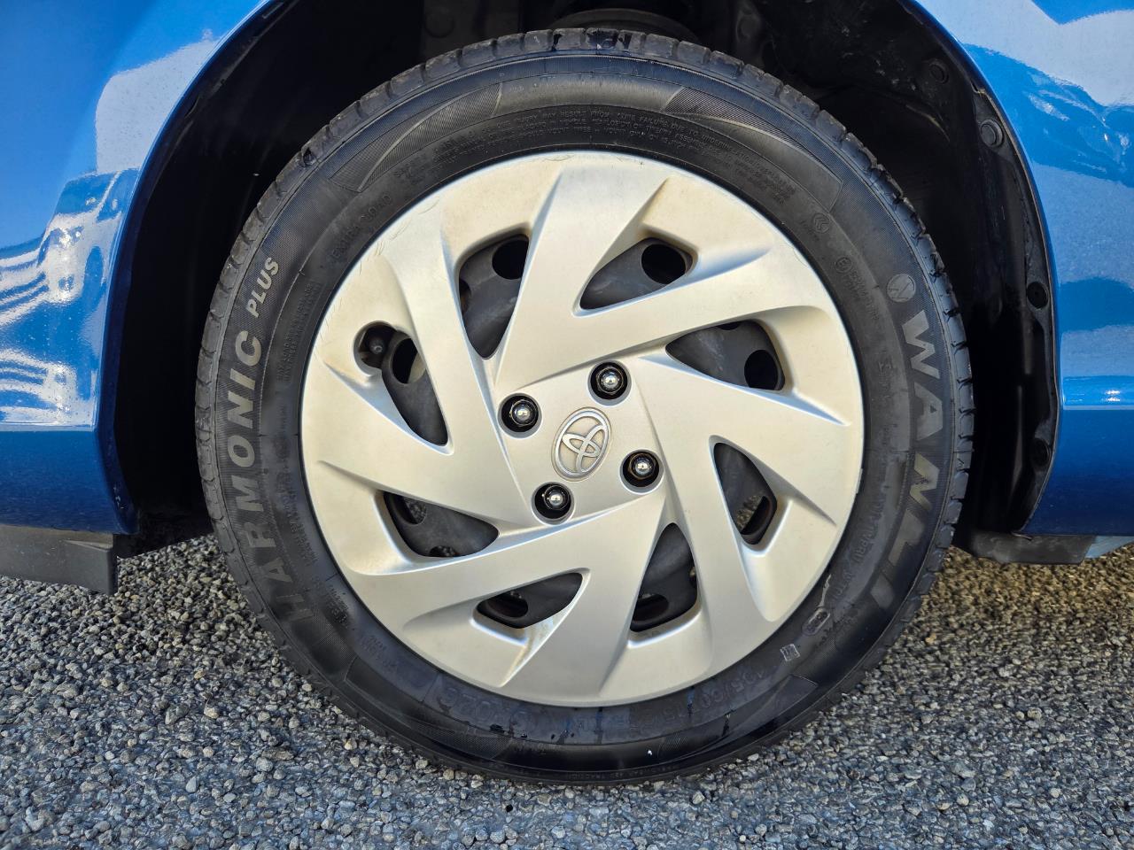 2016 Toyota Aqua Facelift Model S Hatchback LOW KM + SMART KEY + REVERSING CAMERA