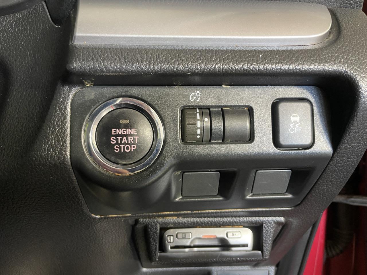 2013 Subaru Forester 2.0  EYESIGHT AWD RV/SUV LOW KMS + AWD + EYE SIGHT SYSTEM + HEATED SEATS