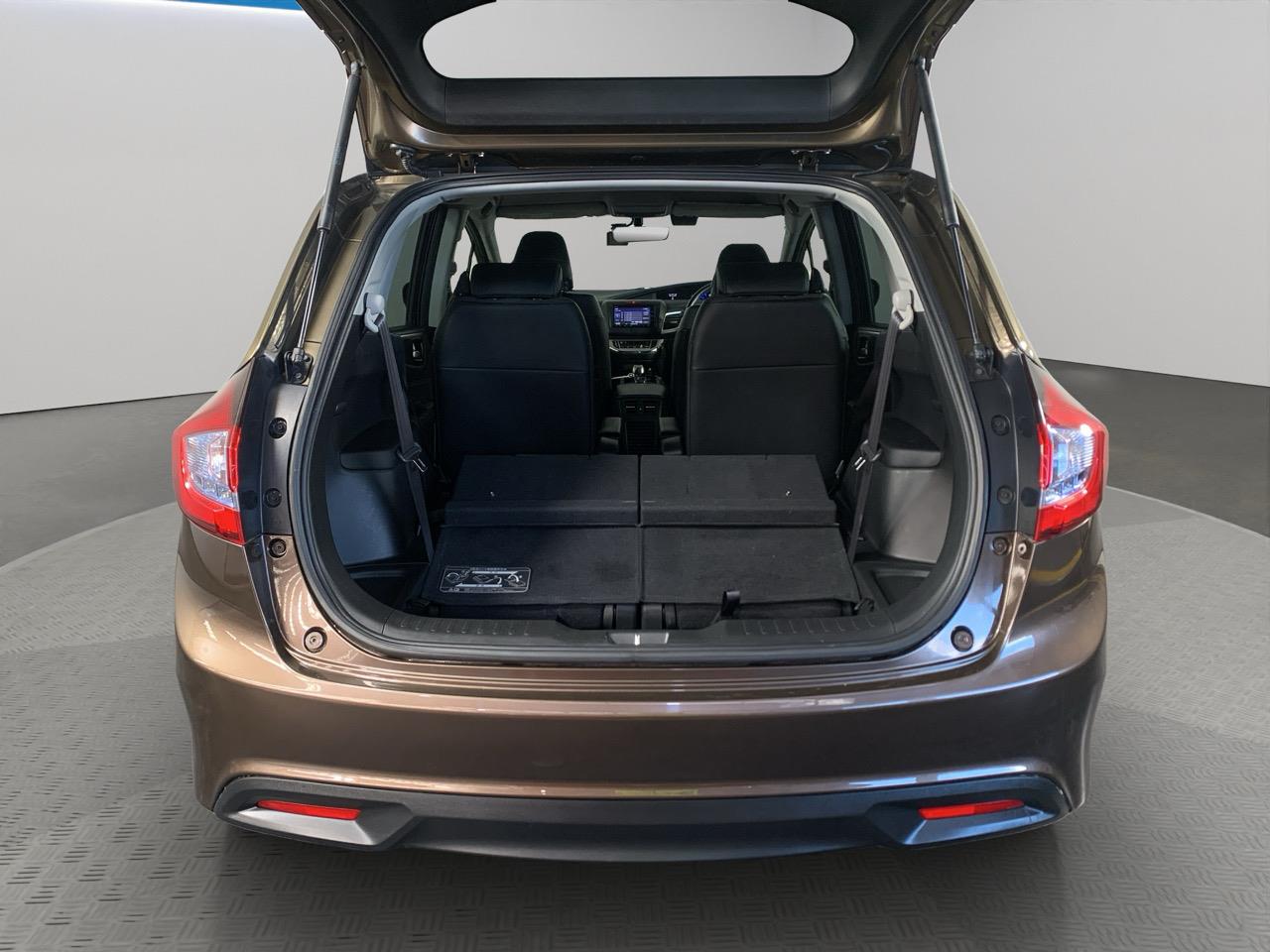 2015 Honda JADE Honda Sensing Hybrid People Mover REVESING CAMERA + CRUISE CONTROL + HONDA SENSING