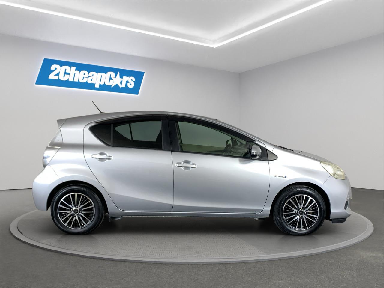 2012 Toyota Aqua S Hatchback LOW KMS + REVERSING CAMERA + AUTO LIGHTS 