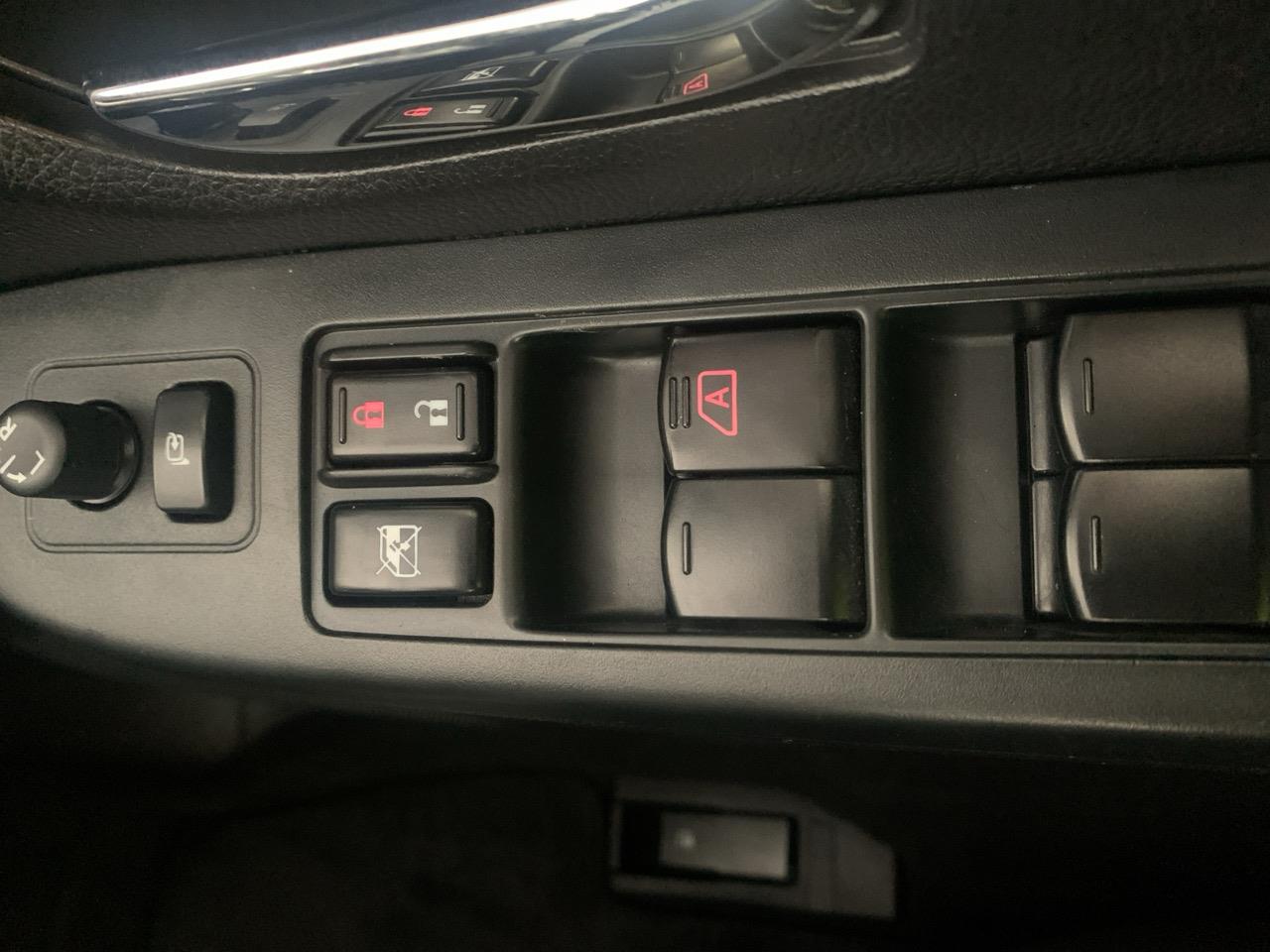 2014 Subaru XV 2.0i-L EYESIGHT 4WD RV/SUV PADDLE SHIFT + REVESING CAMERA + CRUISE CONTROL