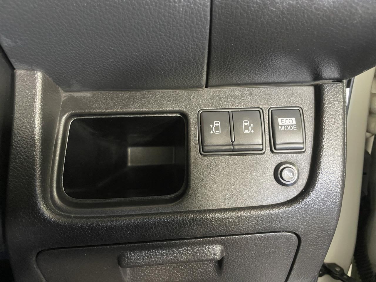 2013 Nissan Serena Hybrid People Mover ELECTRIC SLIDING DOORS + REVERSING CAMERA