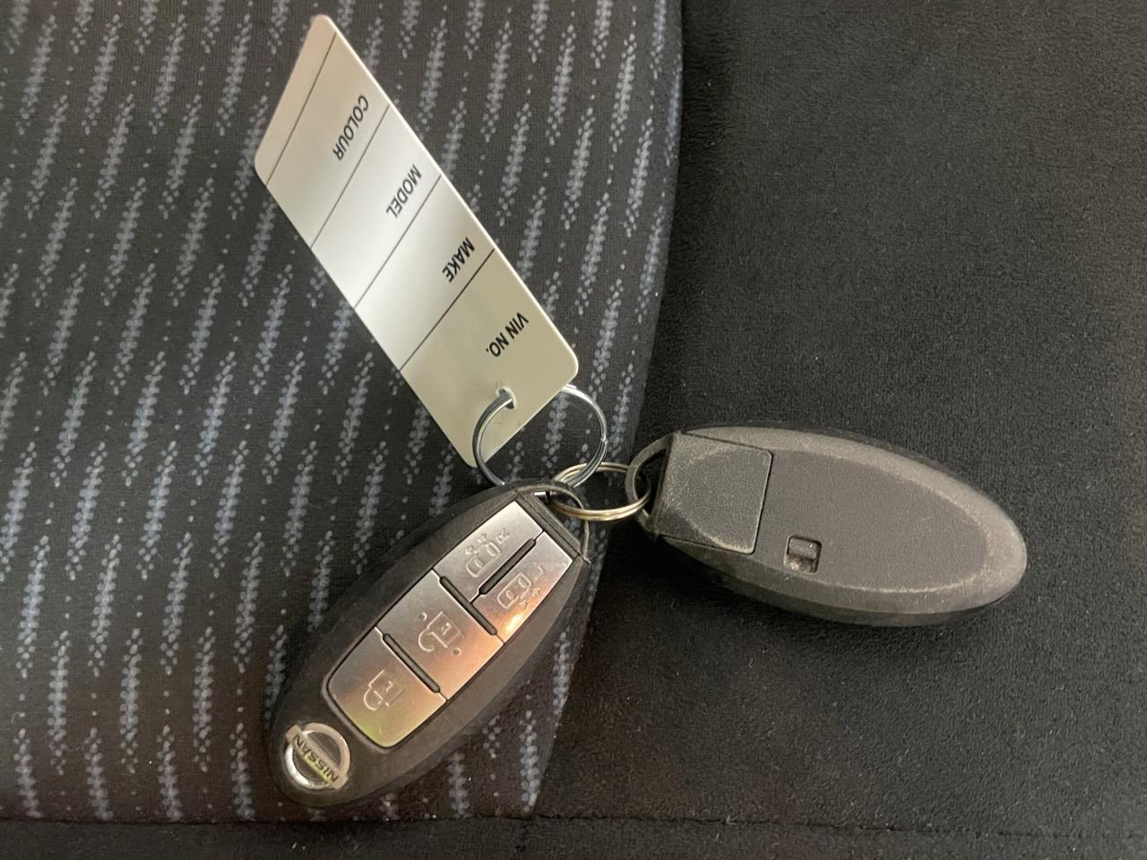 2013 Nissan Serena Hybrid People Mover ELECTRIC SLIDING DOORS + REVERSING CAMERA