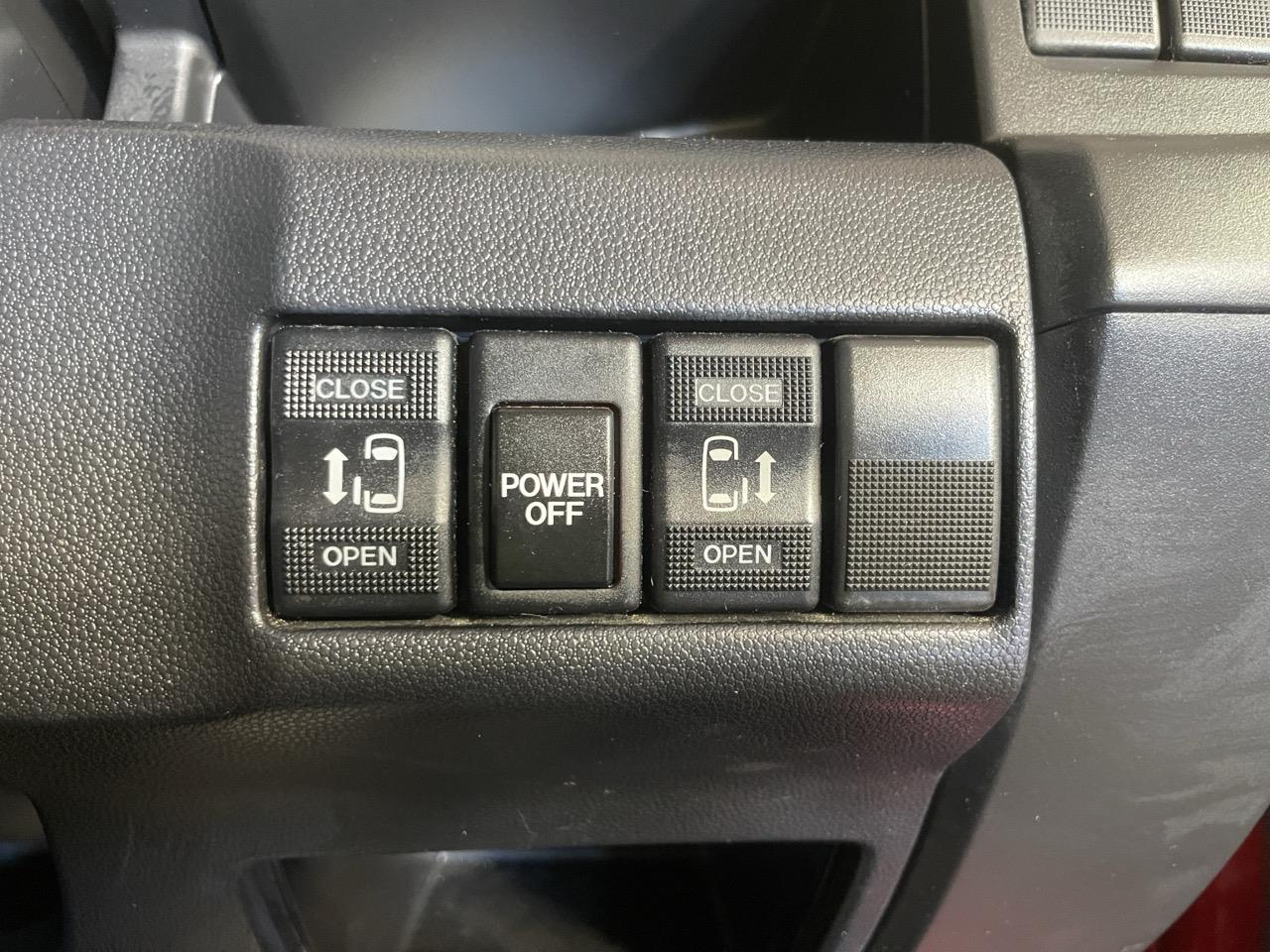 2014 Mazda Premacy 20S SKYACTIVE People Mover ELECTRIC SLIDING DOORS + REVERSING CAMERA