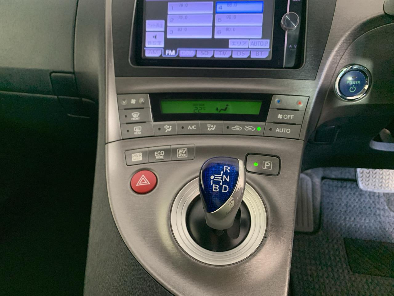 2012 Toyota Prius G Hatchback REVERSING CAMERA + PUSH BUTTON START + AUTO LIGHTS