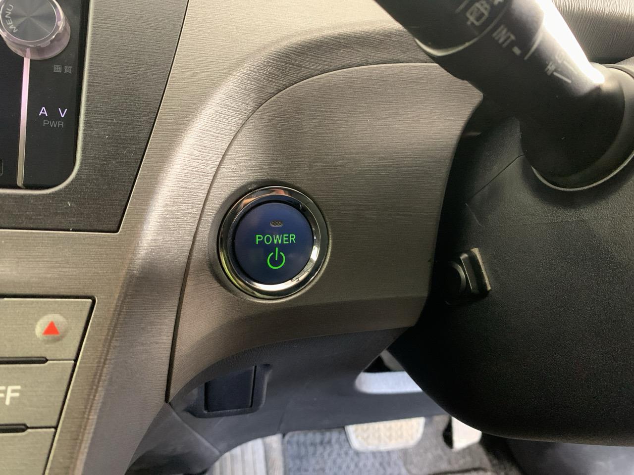 2012 Toyota Prius G Hatchback REVERSING CAMERA + PUSH BUTTON START + AUTO LIGHTS