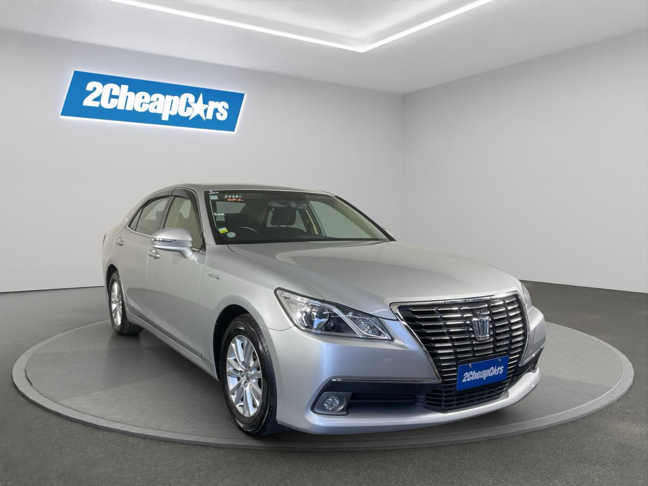 2014 Toyota Crown Hybrid Royal Saloon Sedan REVERSING CAMERA + CRUISE CONTROL + PUSH START