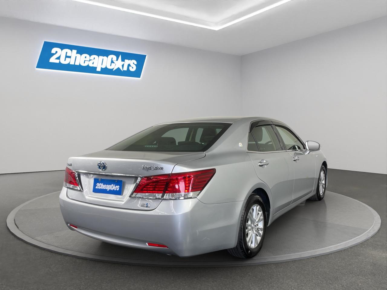 2014 Toyota Crown Hybrid Royal Saloon Sedan REVERSING CAMERA + CRUISE CONTROL + PUSH START