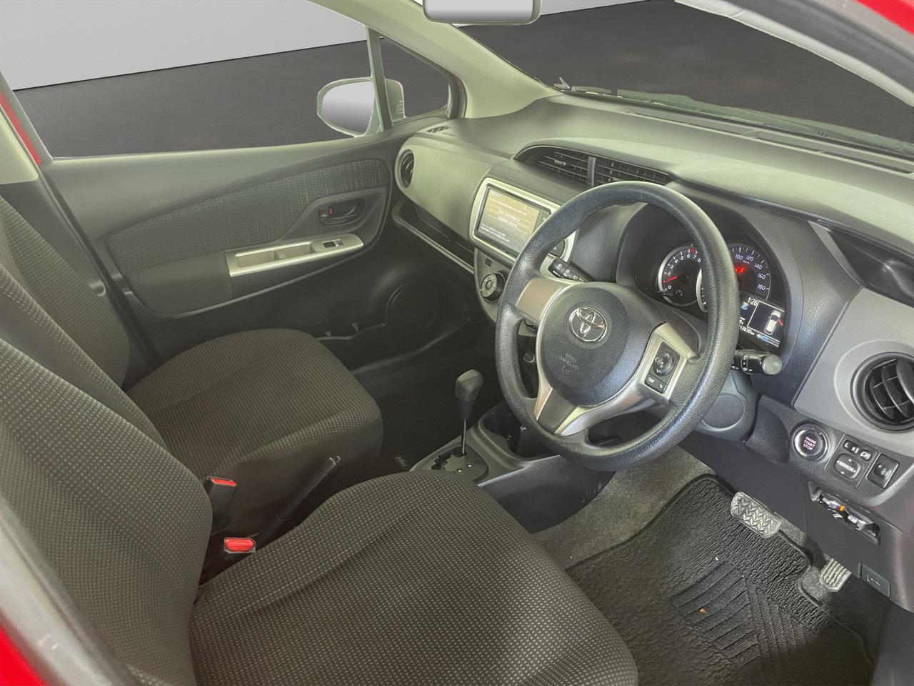 2015 Toyota Vitz 1.3 Hatchback REVERSING CAMERA + PUSH BUTTON START