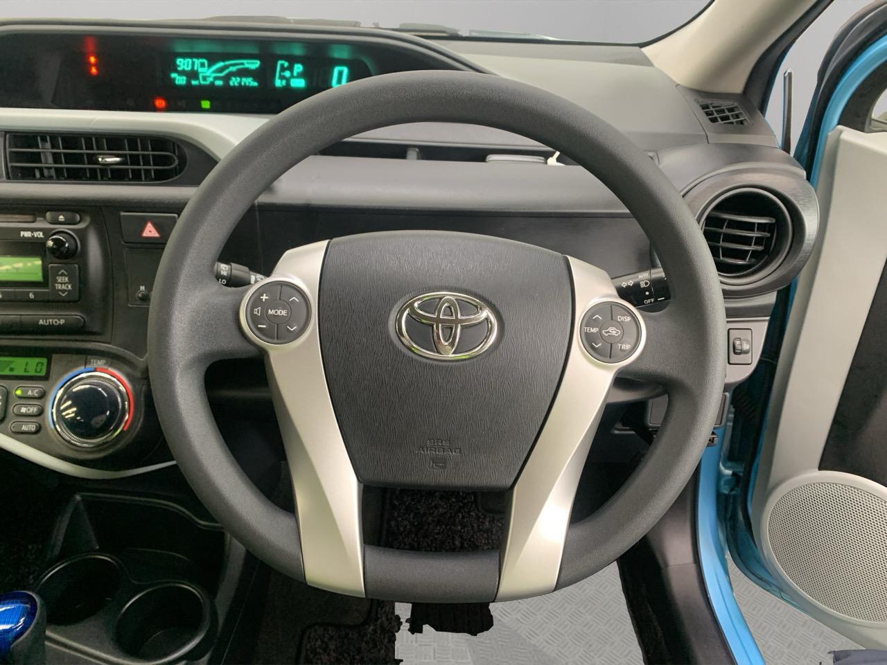 2012 Toyota Aqua G Hatchback LOW KM + PUSH SRART + AUTO LIGHTS