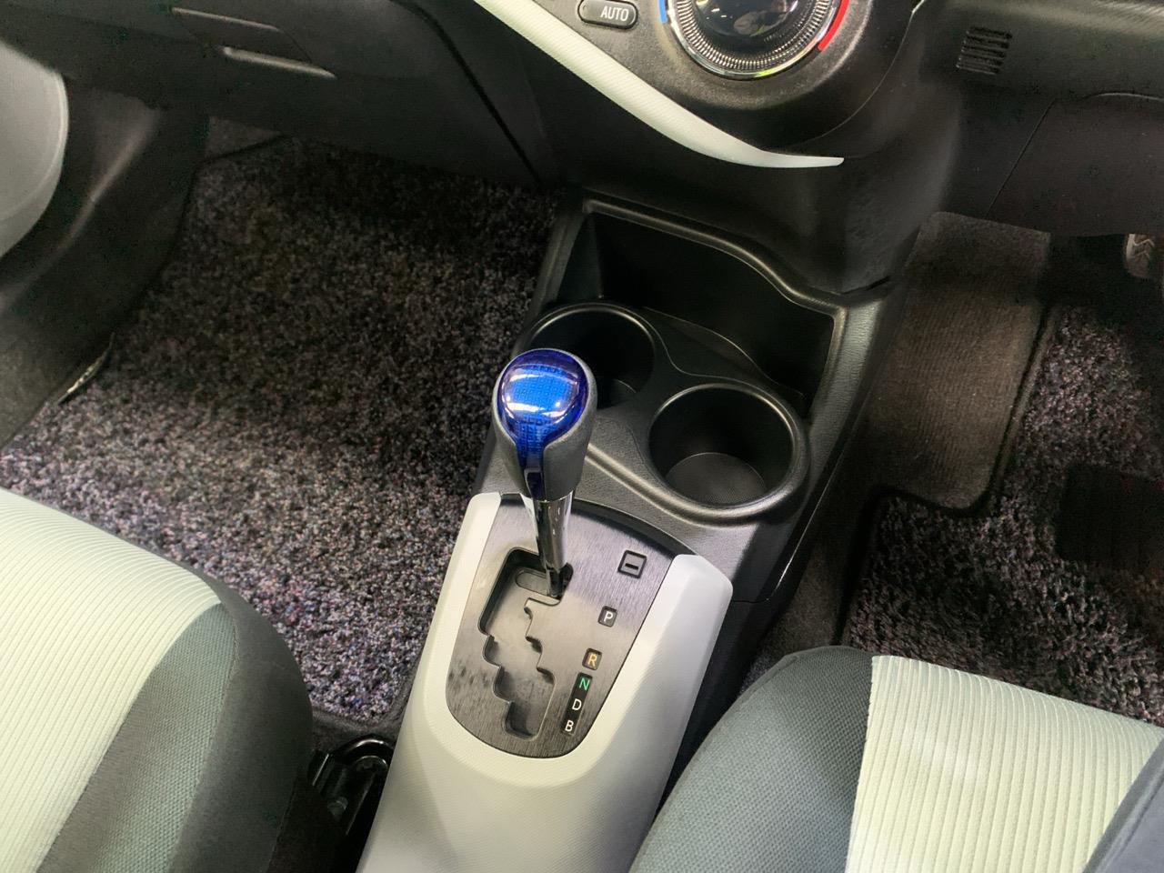 2012 Toyota Aqua G Hatchback LOW KM + PUSH SRART + AUTO LIGHTS