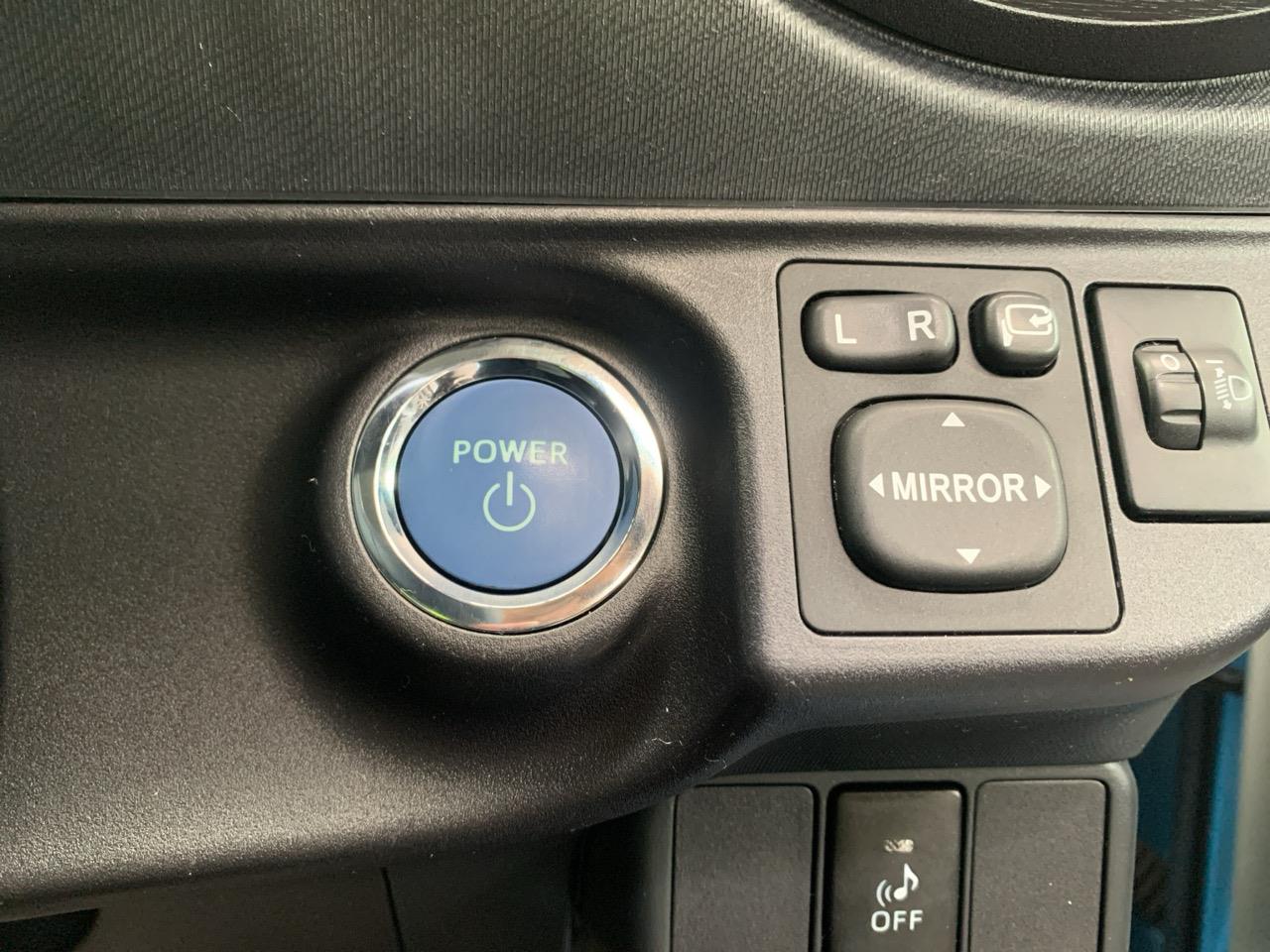 2012 Toyota Aqua G Hatchback LOW KM + PUSH SRART + AUTO LIGHTS