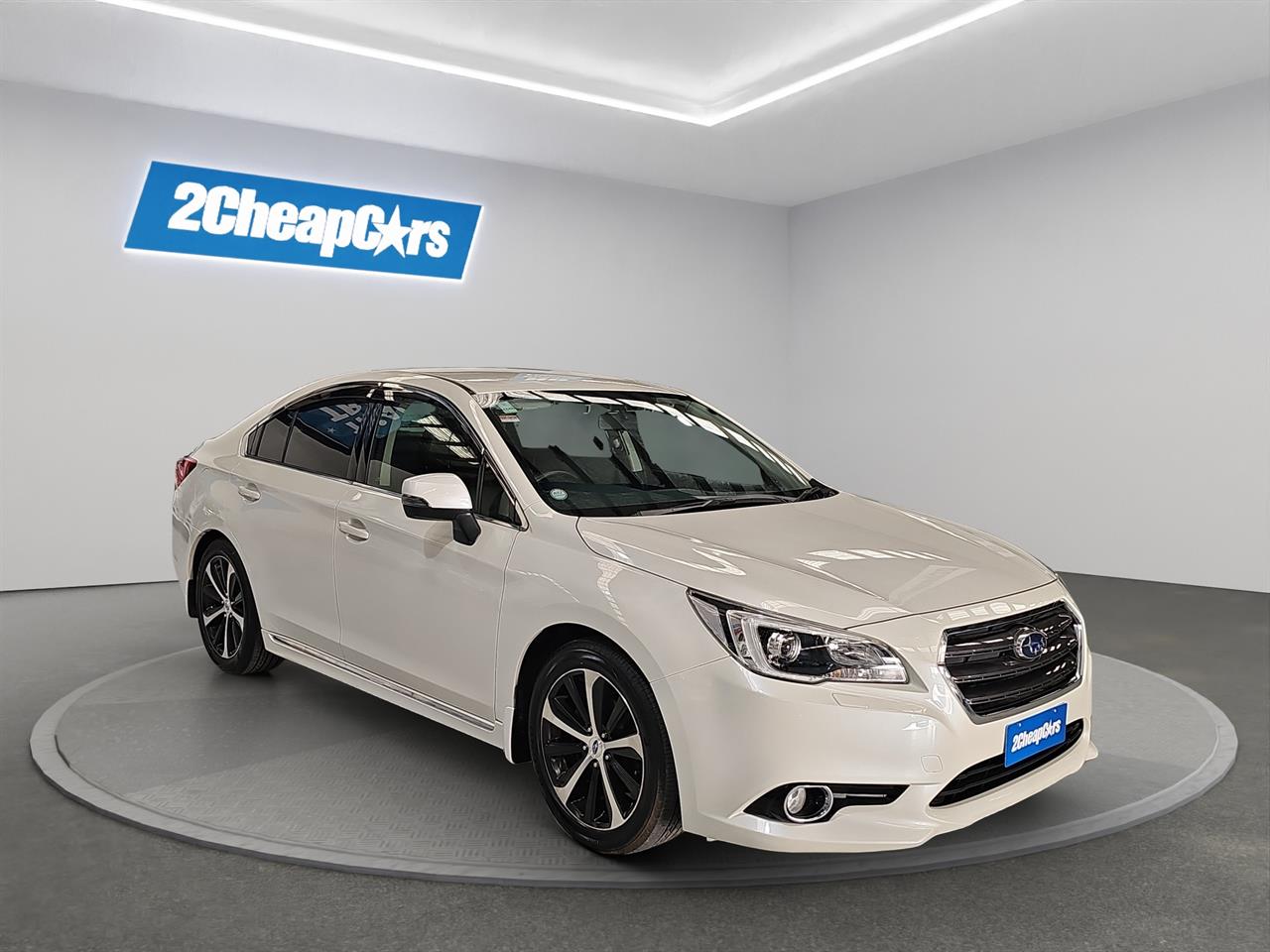 2015 Subaru Legacy B4 AWD Sedan AWD + EYESIGHT SYSTEM + PADDLE SHIFT