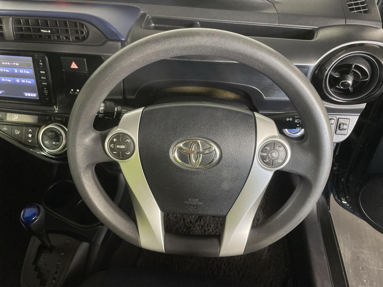 2015 Toyota Aqua Facelift Model S Hatchback REVERSING CAMERA + AUTO LIGHTS + PUSH START