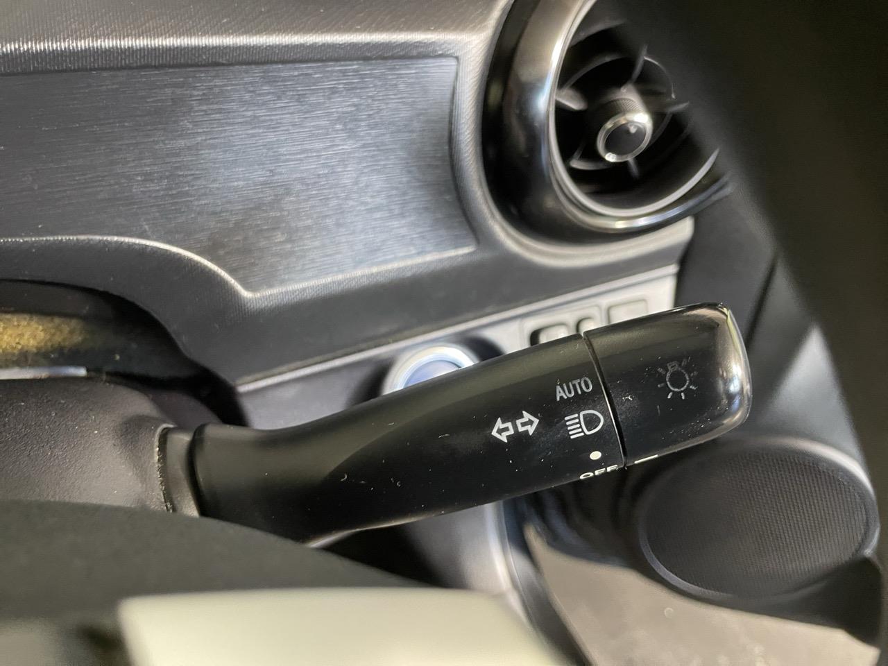 2015 Toyota Aqua Facelift Model S Hatchback REVERSING CAMERA + AUTO LIGHTS + PUSH START