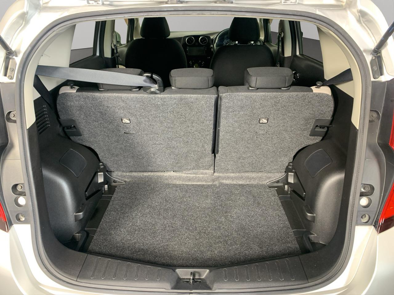 2017 Nissan Note e-power Hatchback LOW KMS + PUSH BUTTON START + AUTO LIGHTS 